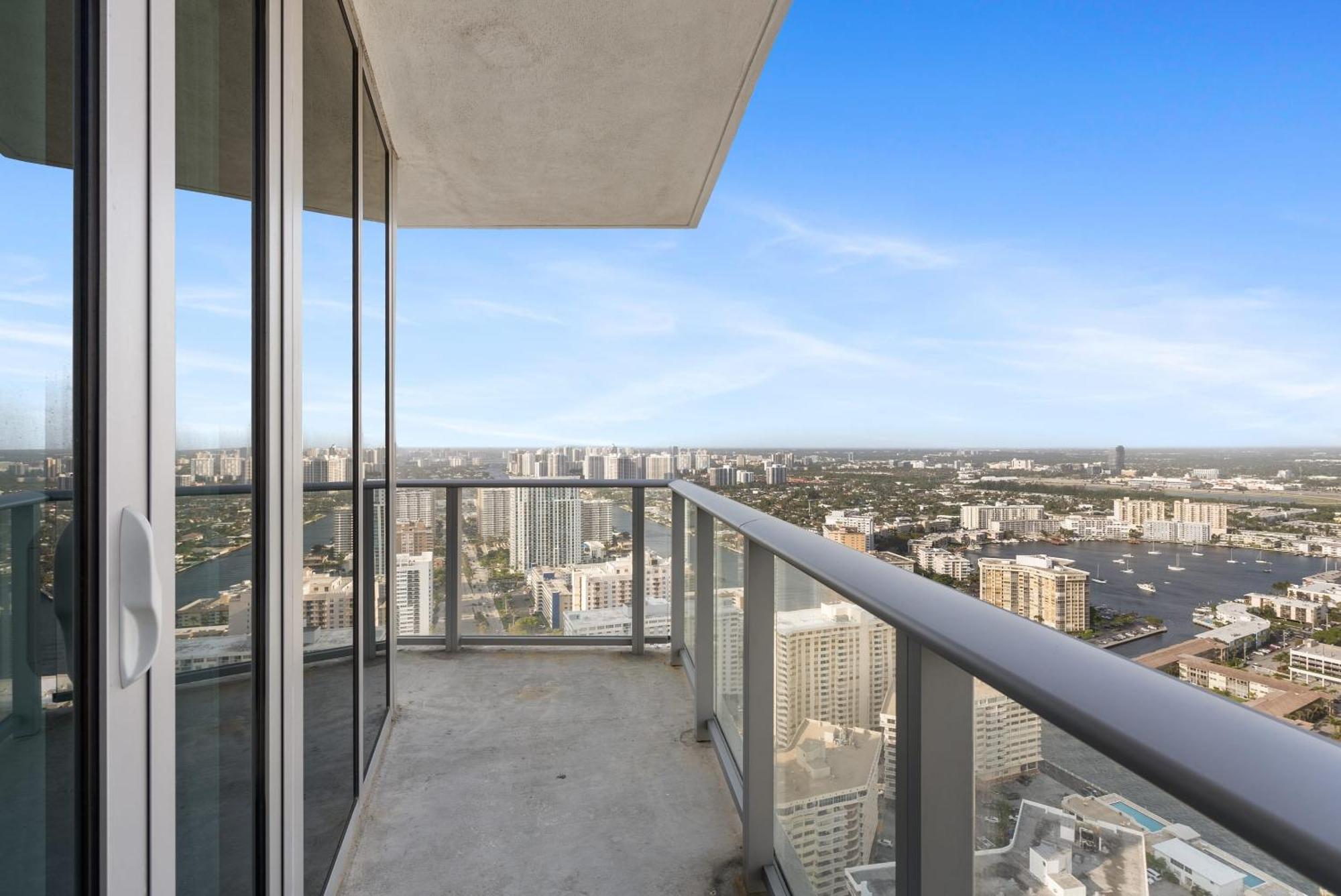 High Floor Corner 2 Bdr At Lyfe Resort Hollywood Extérieur photo
