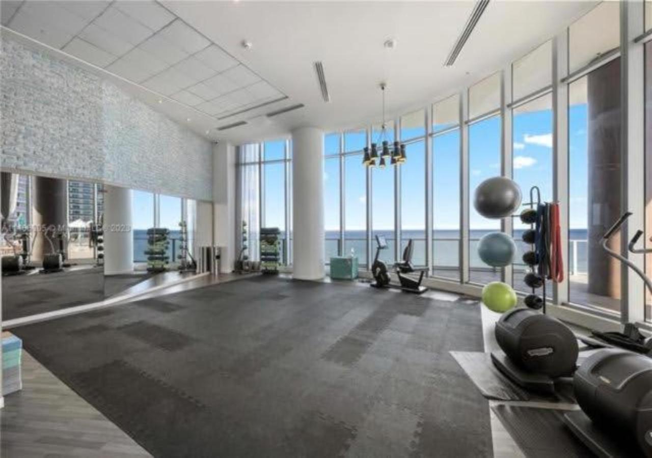 High Floor Corner 2 Bdr At Lyfe Resort Hollywood Extérieur photo