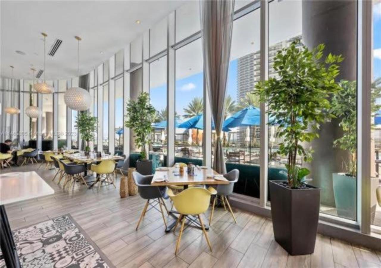 High Floor Corner 2 Bdr At Lyfe Resort Hollywood Extérieur photo